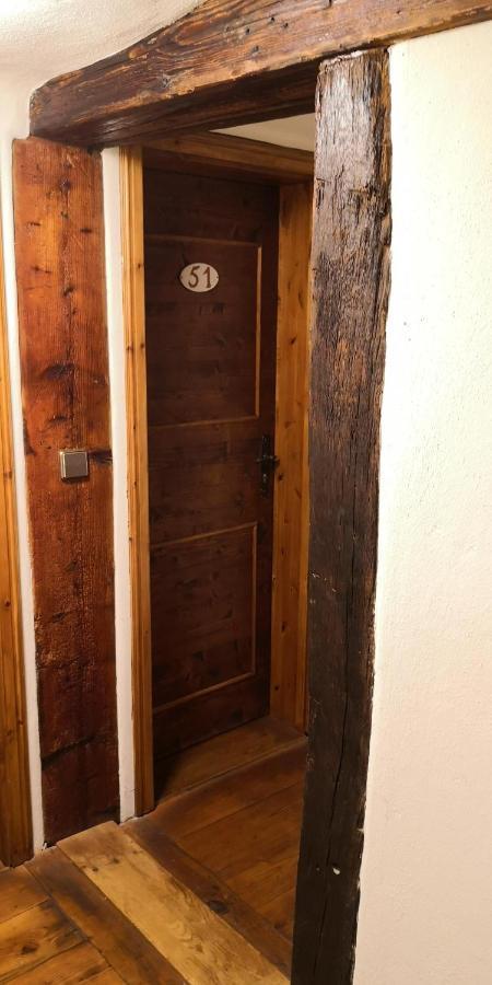 Hotel Restaurant Zum Nachtwaechter Lienzingen Экстерьер фото